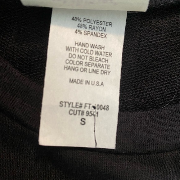 Black flowy tank - Picture 2 of 2